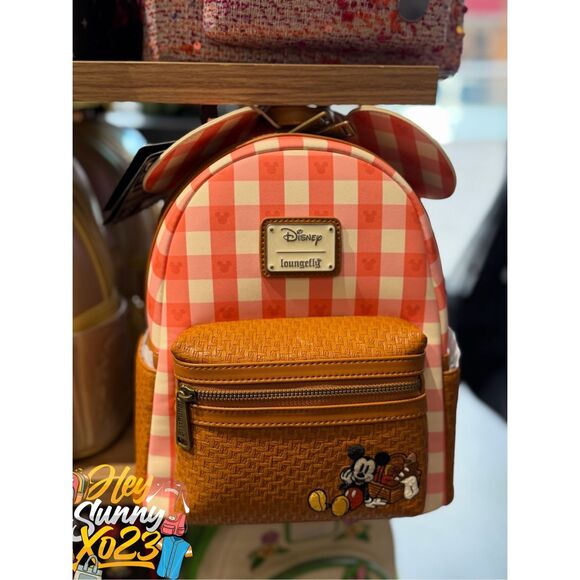 disney mickey mini backpack Loungefly Western Mouse Friends style has just been drawn up Mickey & Minnie Beach Fun